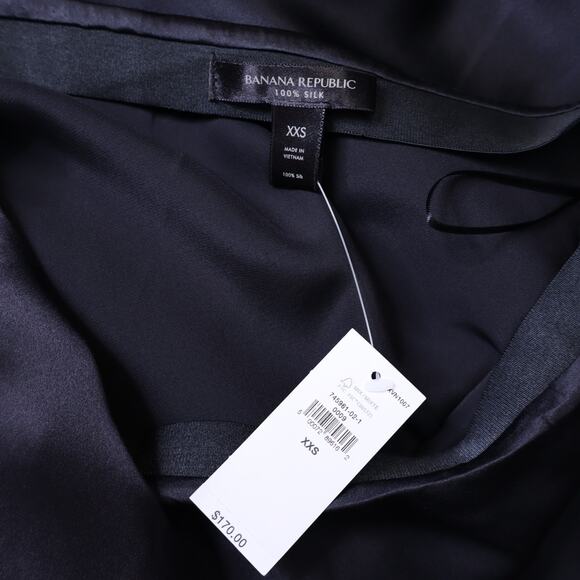 BANANA REPUBLIC NWT Dreamer Silk Maxi Skirt Black High Slit Unlined Women's 2XS - Picture 8 of 9